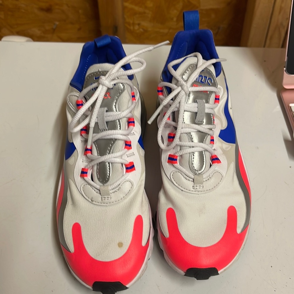 W AIR MAX 270 REACT